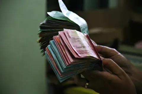 Cara Mencari Rezeki Halal dalam Islam: Dalil, Prinsip & Amalannya