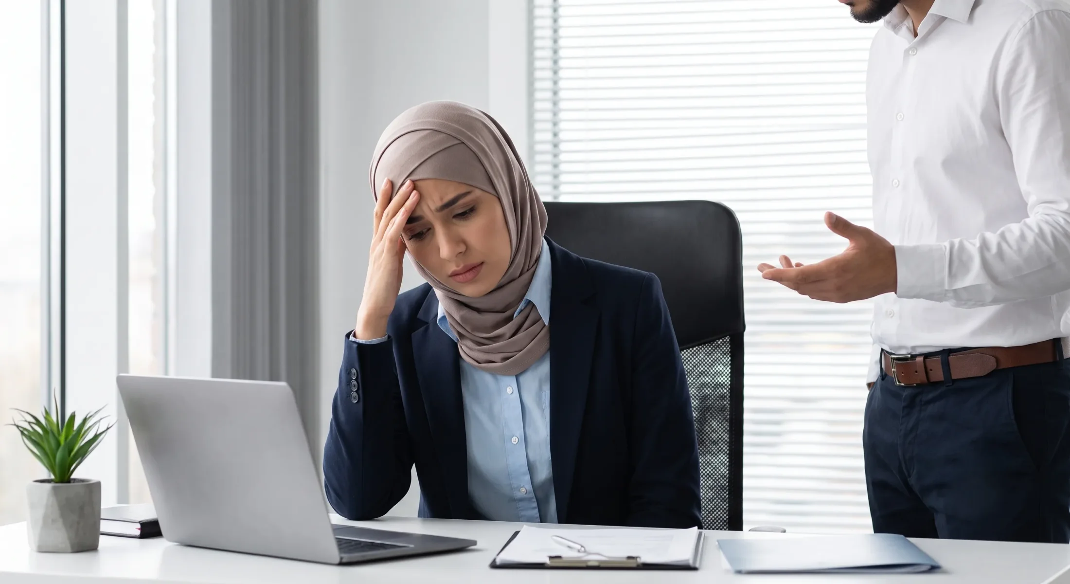 Cara Menghadapi Bos Micromanager Menurut Islam